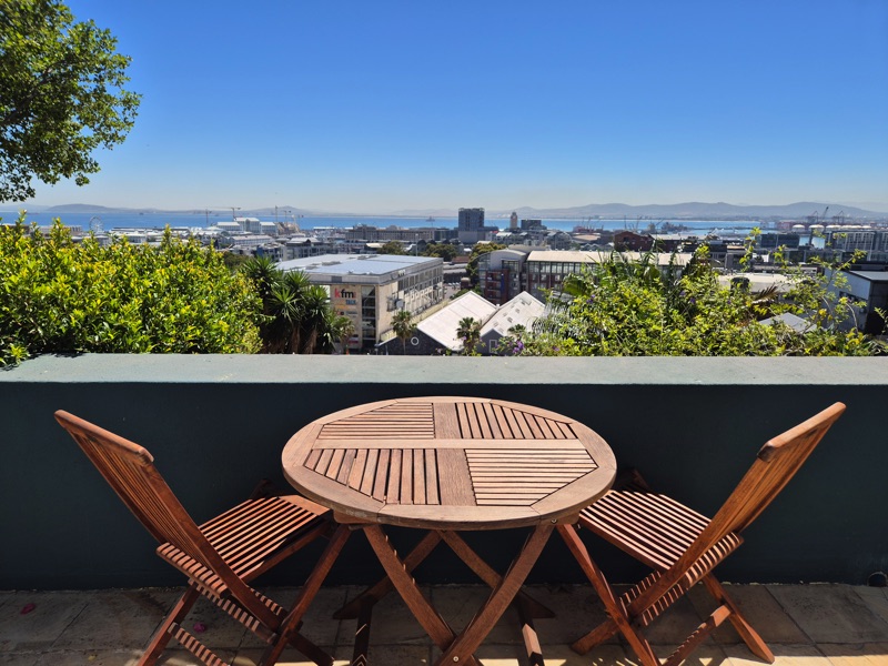 4 Bayview Terrace - bedroom 1 balcony