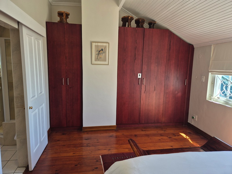 4 Bayview Terrace - bedroom 1