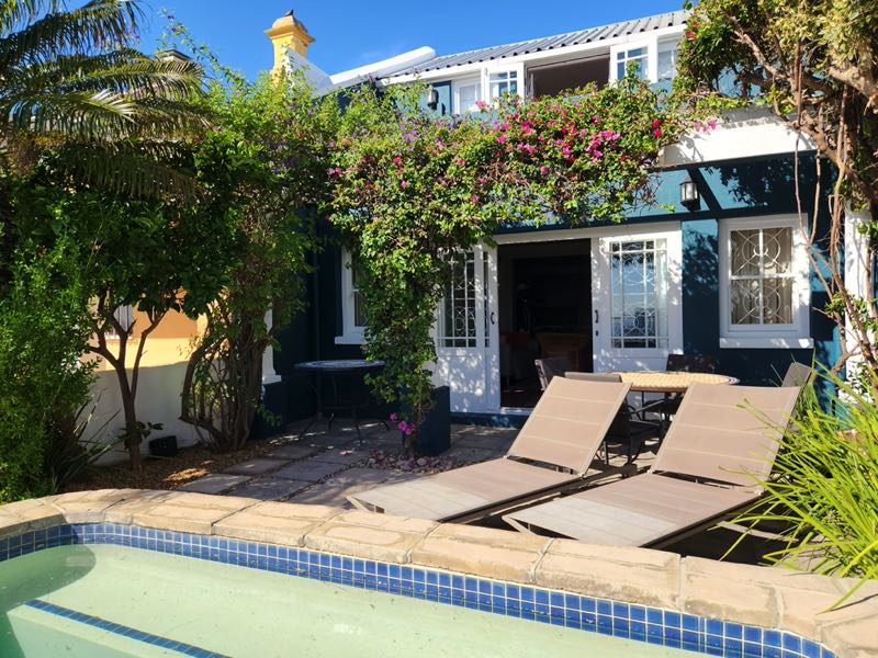 4 Bayview Terrace - poolside exterior