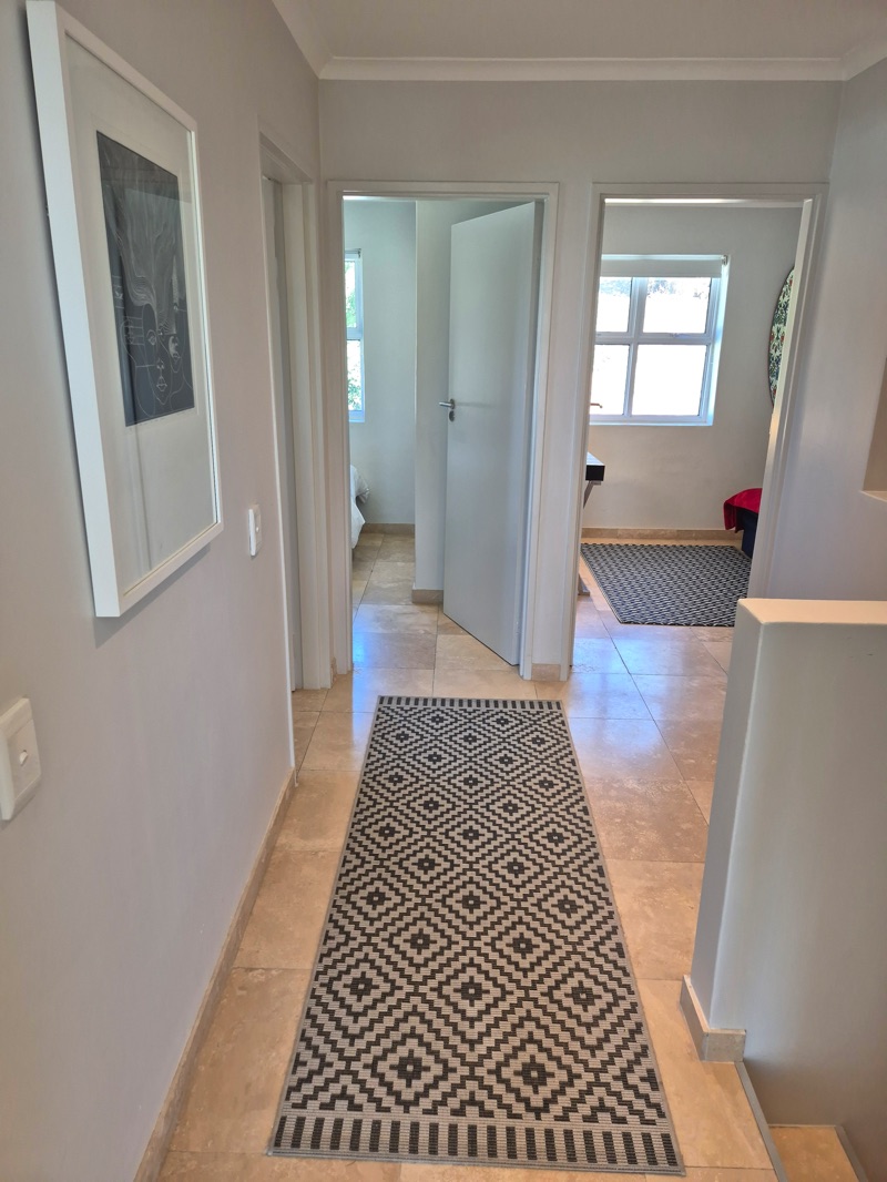 207 De Waterkant Piazza - landing corridor to bedroom 1