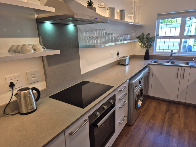 115 De Waterkant Piazza - kitchen