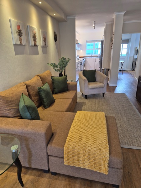 115 De Waterkant Piazza - living & dining area