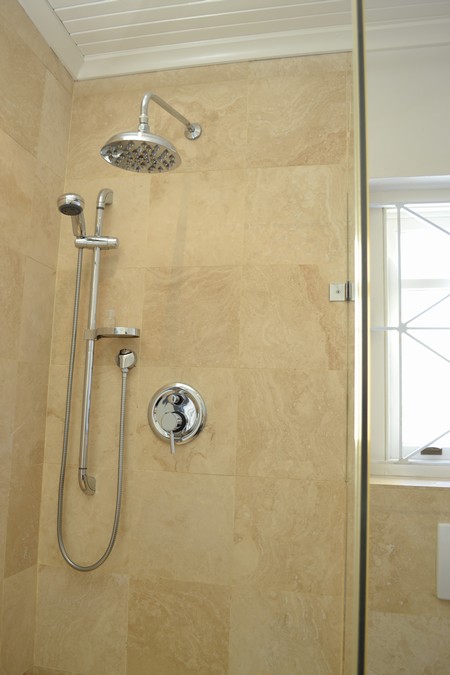 4 Bayview Terrace - 3rd bathroom