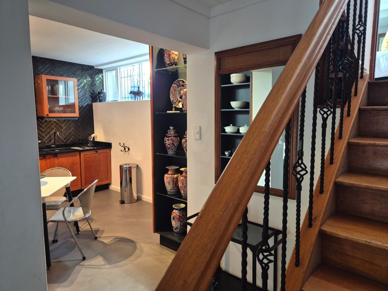 19 Jarvis Street - staircase to bedrooms