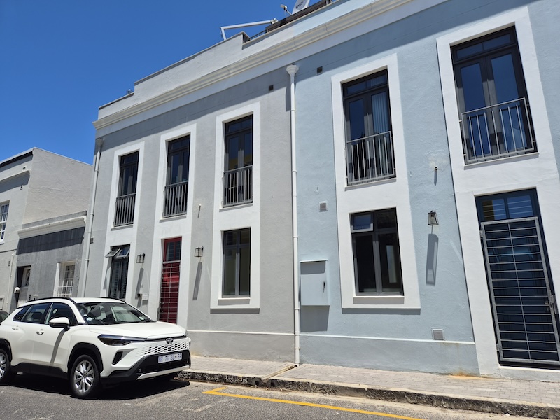 9a Loader Street - Exterior street view