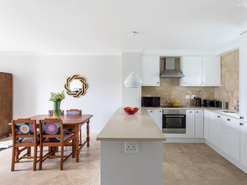 207 De Waterkant Piazza - kitchen & dining area