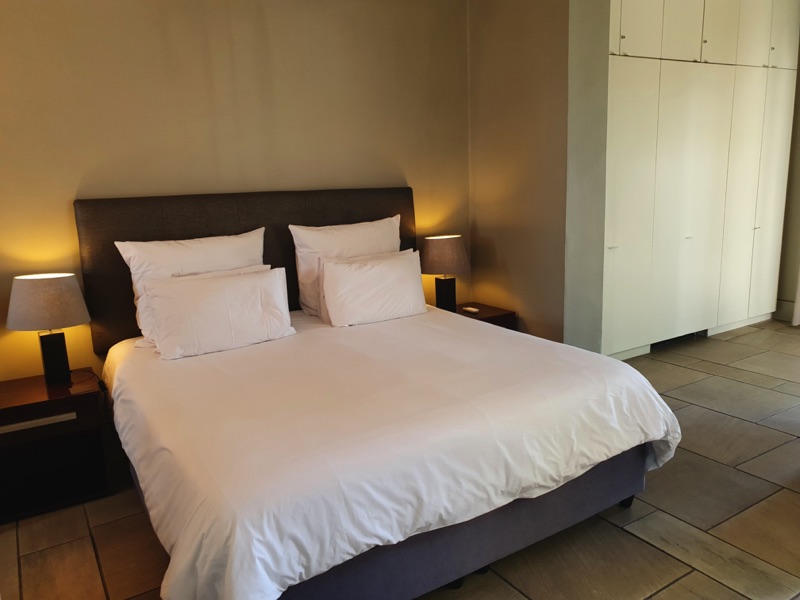 24 Loader Street - master bedroom