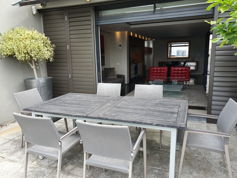 2 Bayview Terrace - garden seating