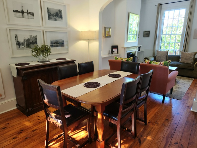 40 Napier Street - dining area