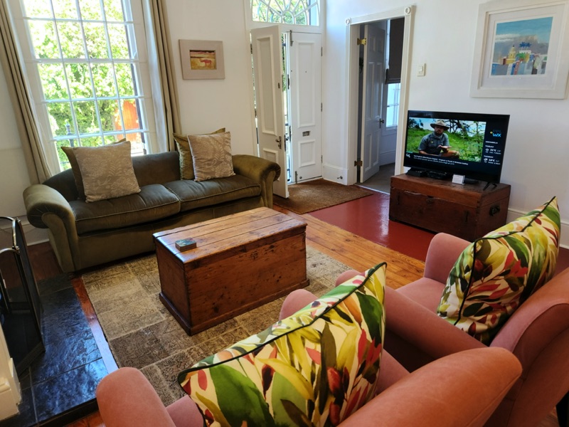 40 Napier Street - living area