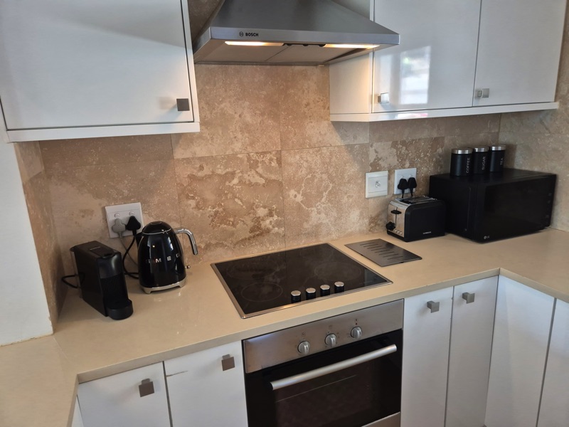 207 De Waterkant Piazza - kitchen