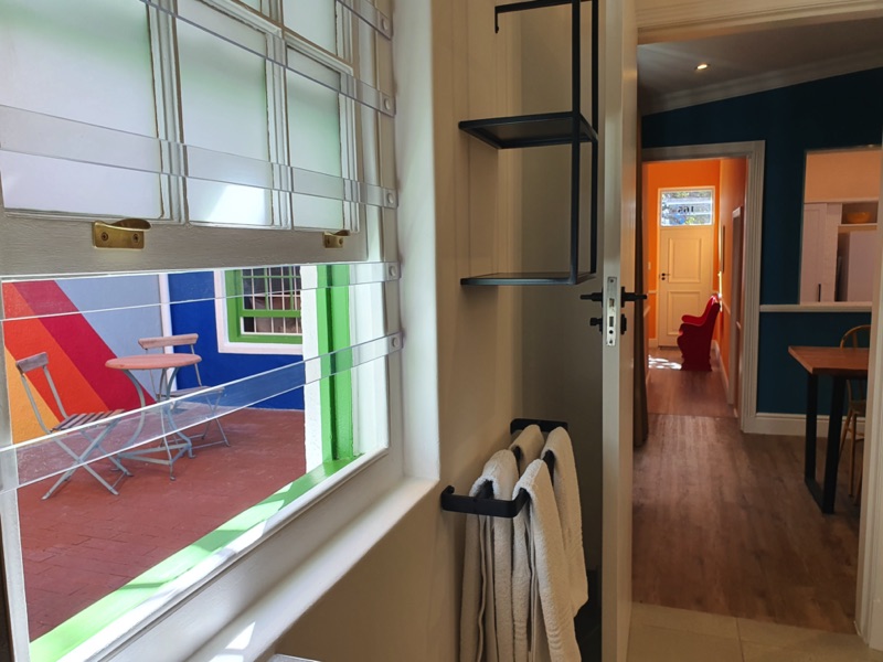 165 Waterkant Street - Bathroom & courtyard