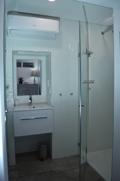 10 Loader Street - bedroom 3 en-suite