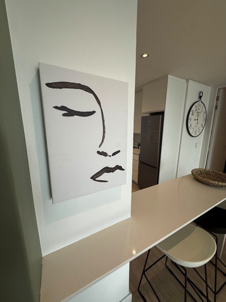 32 Napier Street, Apt.401 - Kitchen area artwork