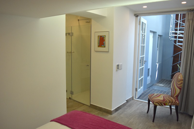 10 Loader Street - bedroom 3 & en-suite