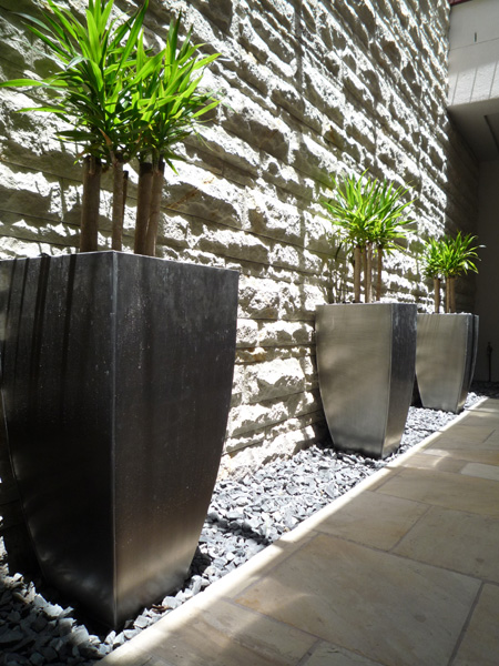 7 Bayview Terrace - court yard