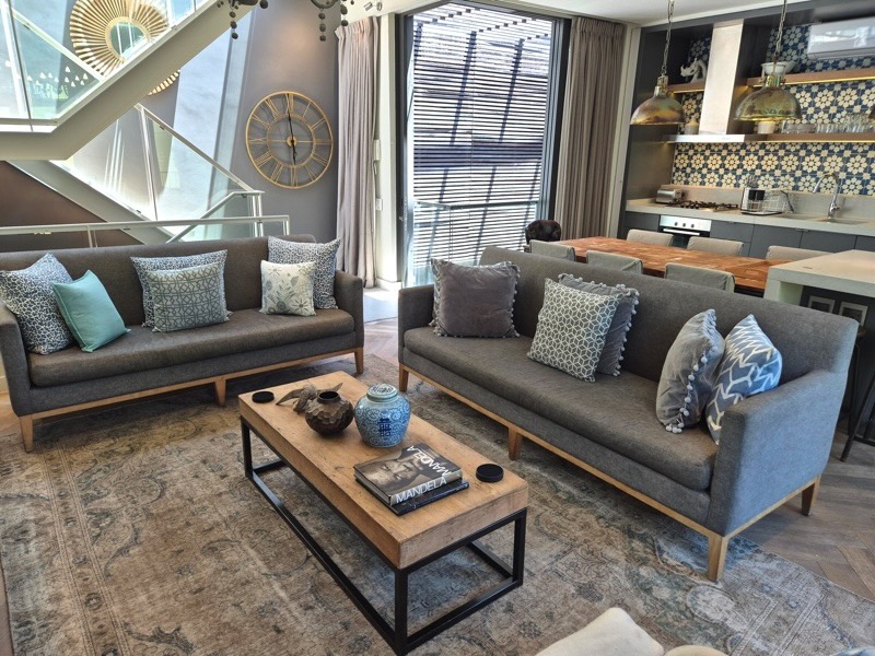 9a Loader Street - Living area