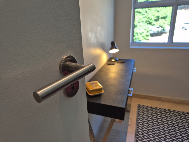 207 De Waterkant Piazza - study