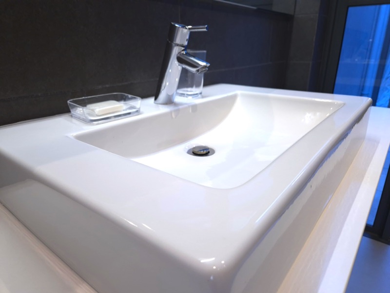 77 Loader Street - bedroom 1 en-suite