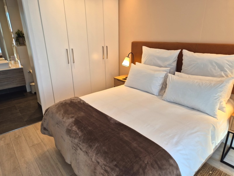 32 Napier Street, Apt.401 - Bedroom 2