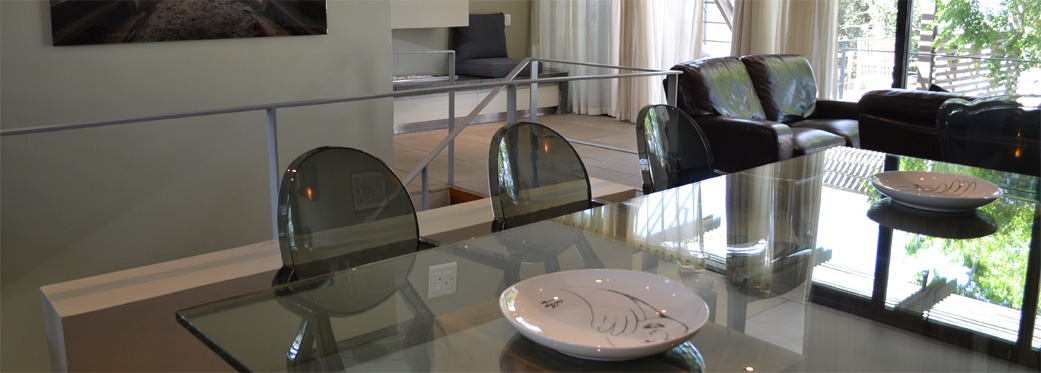 24 Loader Street - dining area