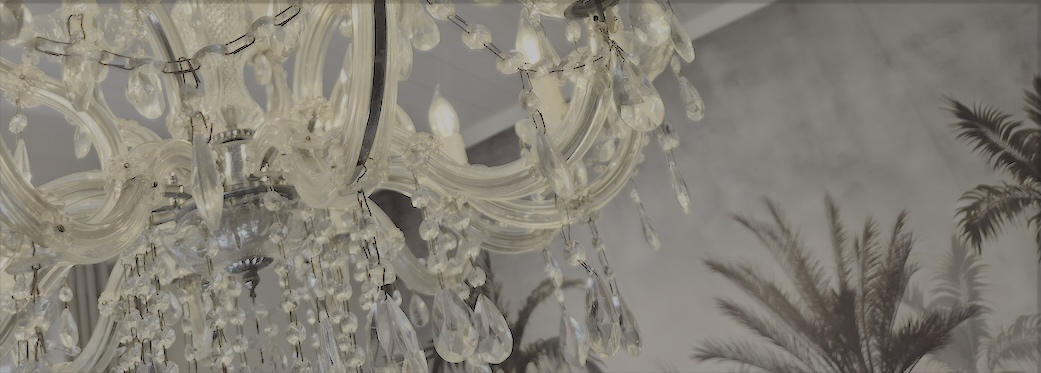 19 Jarvis Street - liviing room chandelier