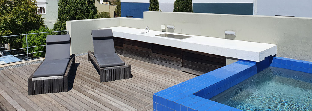 24 Loader Street - roof views