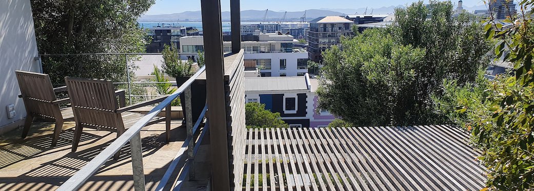 24 Loader Street - living room view