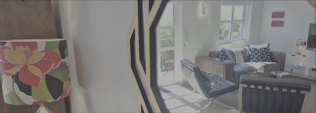 207 De Waterkant Piazza - dining area mirror