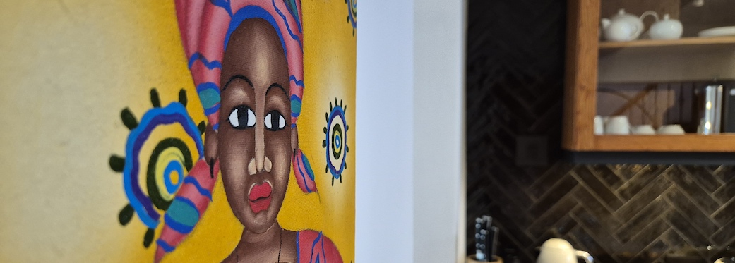 19 Jarvis Street - kitchen artwork