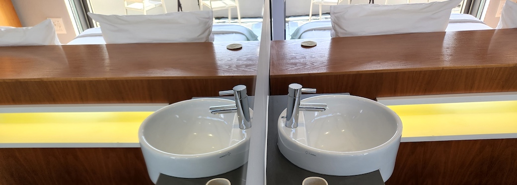 2 bayview Terrace - ensuite sinks